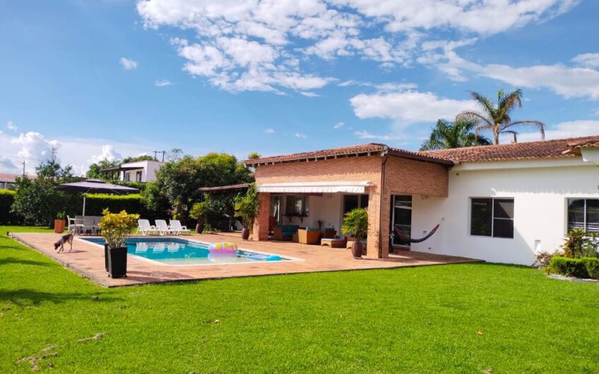 Casa Campestre para y Alquiler  la Venta Via Club Campestre – Aeropuerto