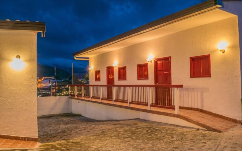 Hotel para la Venta en Salento Quindio