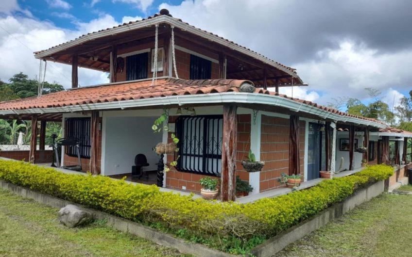 Chalet para la Venta – Circasia Quindío