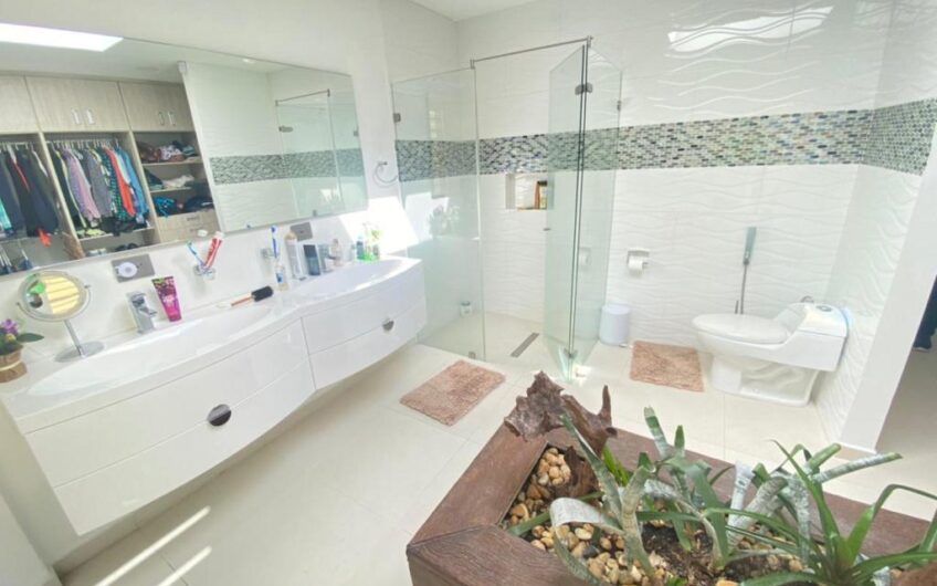 Casa para la Venta en Condominio Campestre Vía a Circasia