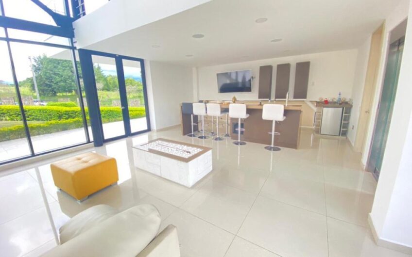 Casa para la Venta en Condominio Campestre Vía a Circasia