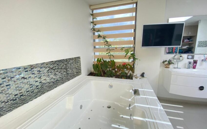 Casa para la Venta en Condominio Campestre Vía a Circasia
