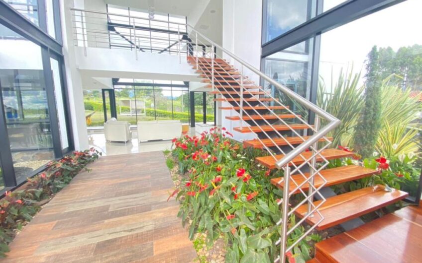Casa para la Venta en Condominio Campestre Vía a Circasia