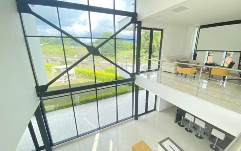 Casa para la Venta en Condominio Campestre Vía a Circasia