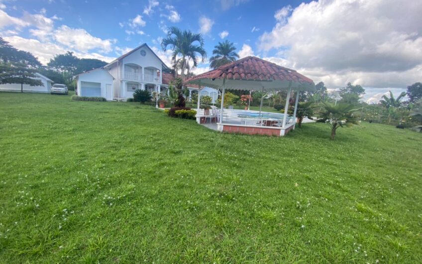 Finca para la Venta Vía al Valle – Sector La Herradura