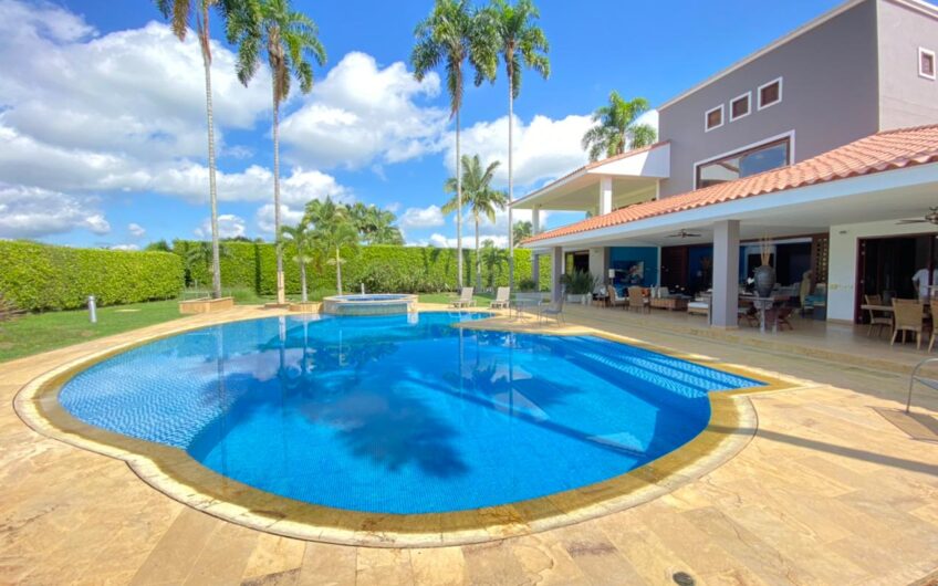 Exclusiva Casa Campestre para la Venta – Pereira