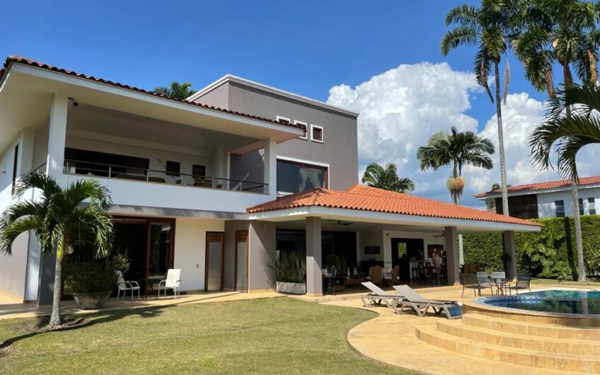 Exclusiva Casa Campestre para la Venta – Pereira