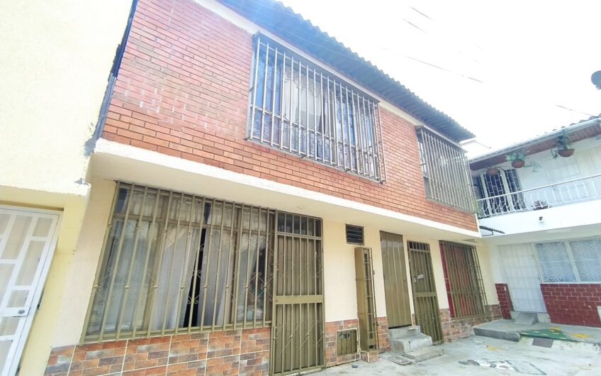 Excelente Oportunidad de Inversión – Casa para la Venta en el Barrio Las Acacias