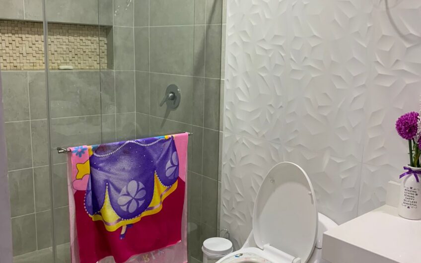Exclusiva Casa en Condominio Campestre para la Venta – Vía a Pueblo Tapao