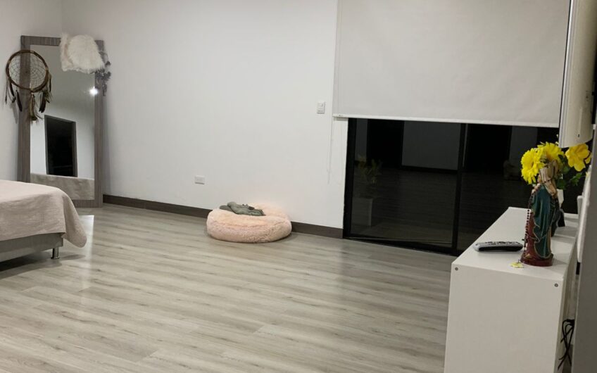 Exclusiva Casa en Condominio Campestre para la Venta – Vía a Pueblo Tapao