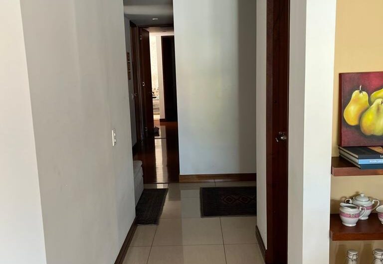 Apartamento para la Venta al Norte de Bogotá – Barrio Residencial Santa Barbara