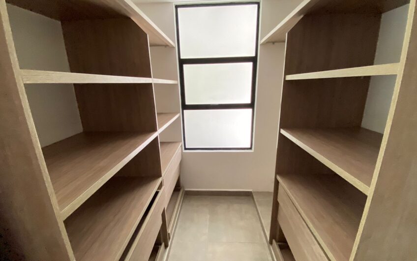 Exclusiva Casa Campestre en Venta en Condominio Campestre – Vía a Circasia