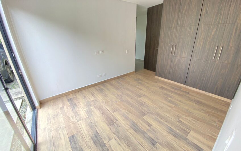 Exclusiva Casa Campestre en Venta en Condominio Campestre – Vía a Circasia