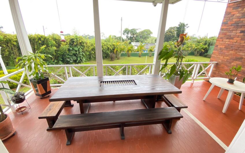 Casa para la Venta en Condominio Campestre – Vía a Circasia