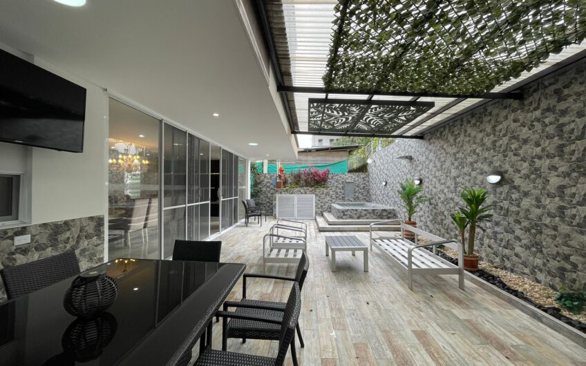 Exclusiva Casa para la Venta en Conjunto Cerrado Norte de Armenia luzmapalacio