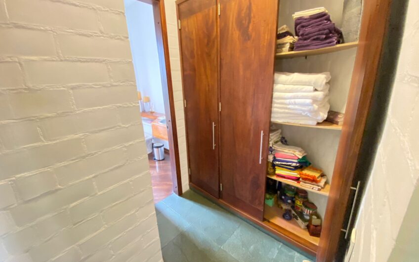 Exclusiva Casa para la Venta en Condominio Campestre – Vía al Aeropuerto