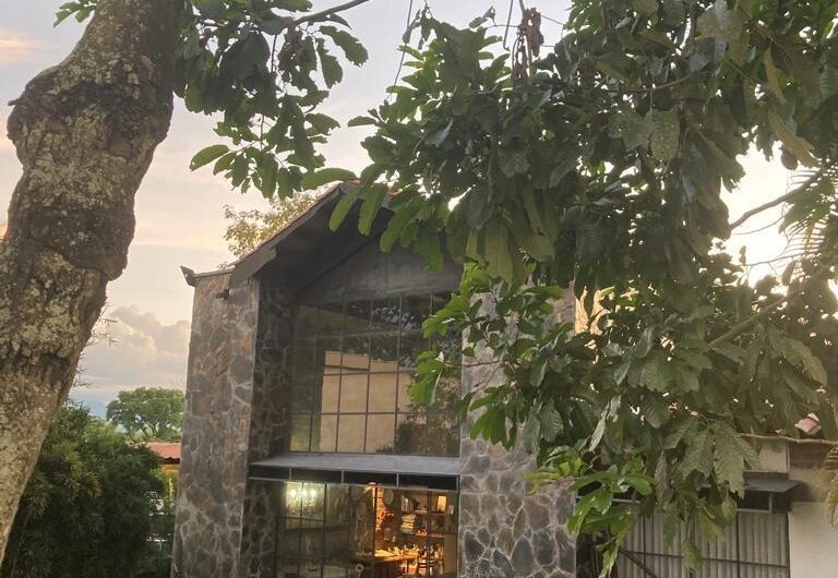 Casa para la Venta en Condominio Campestre – Vía al Campestre