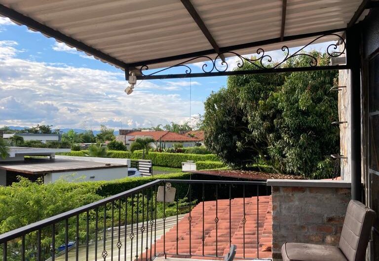 Casa para la Venta en Condominio Campestre – Vía al Campestre
