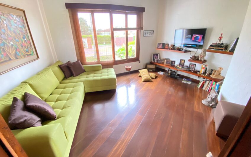 Exclusiva Casa para la Venta en Condominio Campestre – Vía al Aeropuerto
