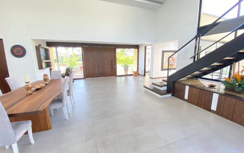Casa para la Venta en Condominio Campestre – Tebaida, Quindío