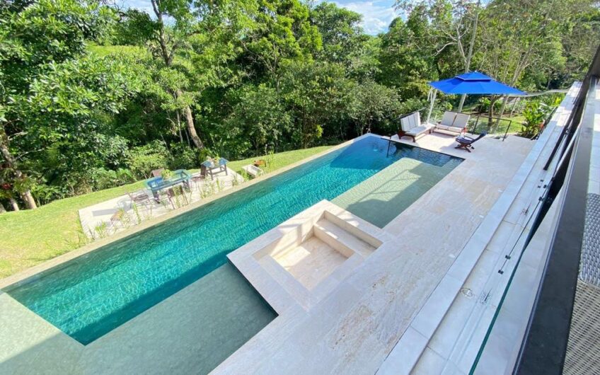 Casa para la Venta en Condominio Campestre – Tebaida, Quindío