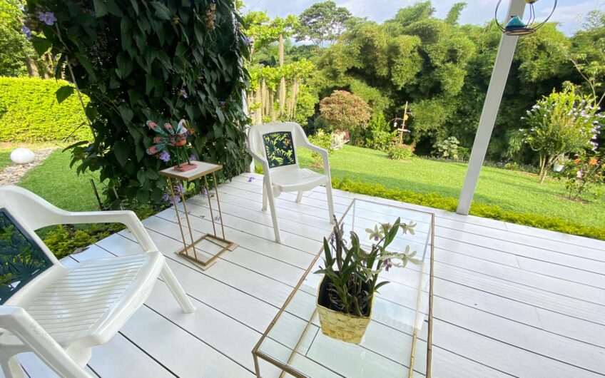 Casa para la Venta en Condominio Campestre – Vía al Caimo