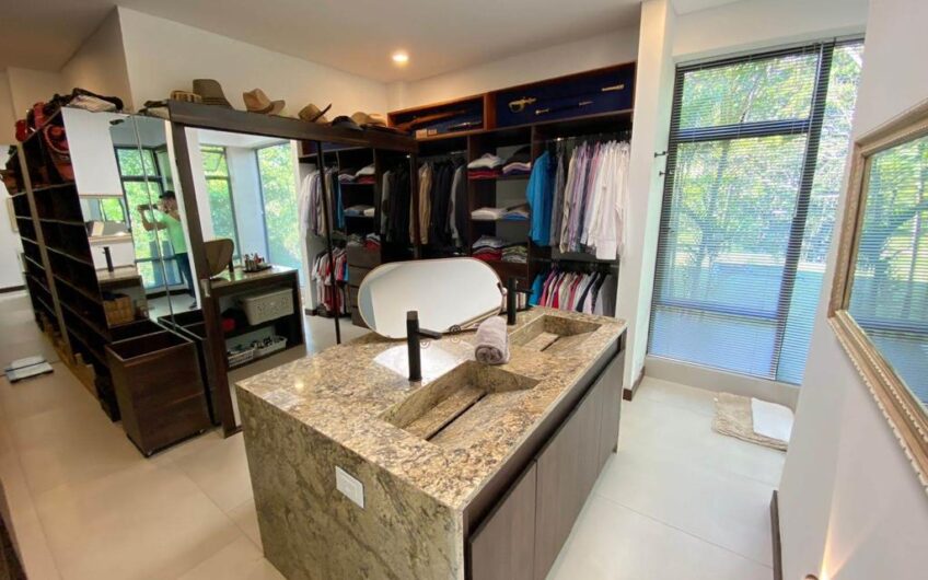 Casa para la Venta en Condominio Campestre – Tebaida, Quindío