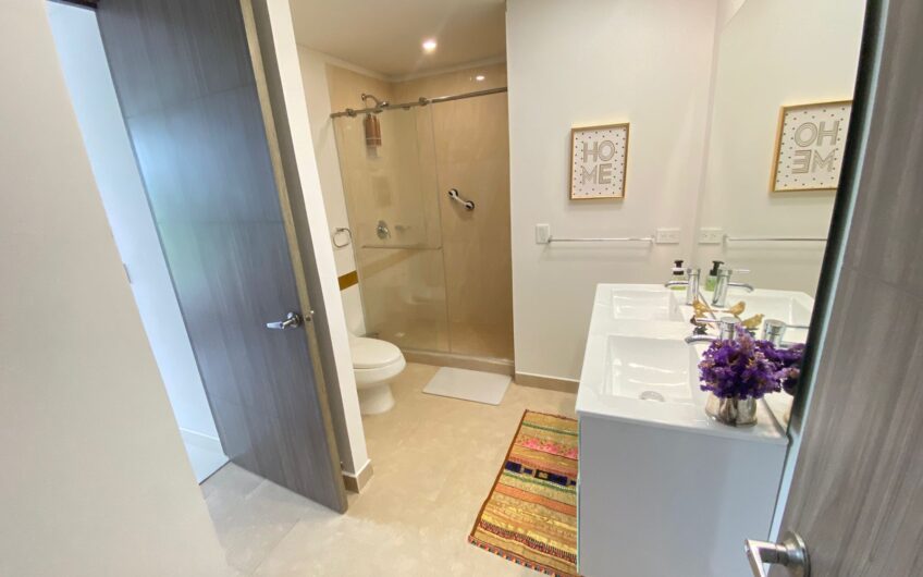 Casa para la Venta en Condominio Campestre – Vía al Caimo
