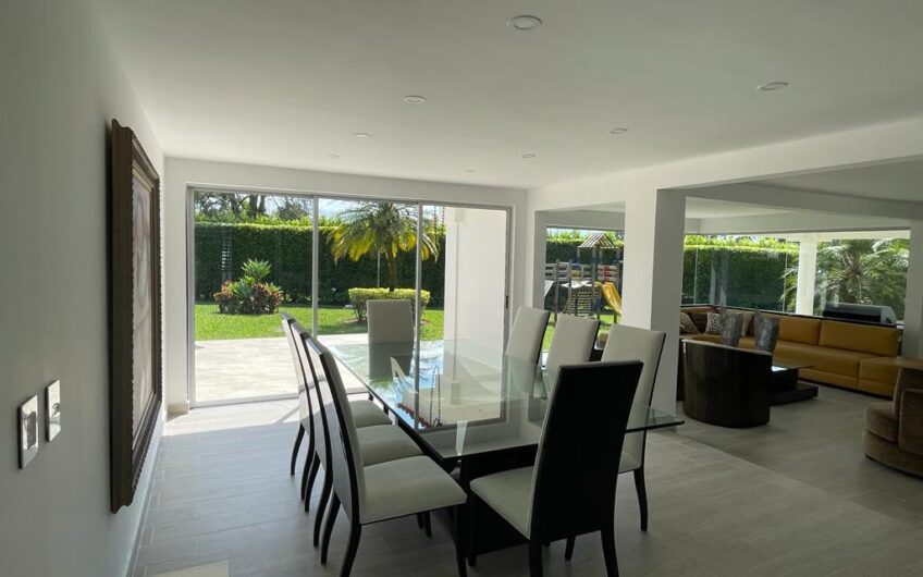Casa para la Venta en Condominio Campestre – Sector Club Campestre