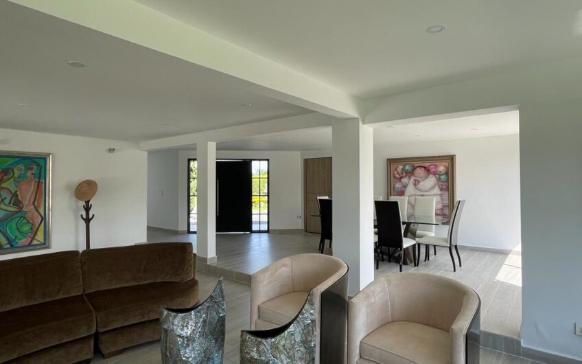 Casa para la Venta en Condominio Campestre – Sector Club Campestre
