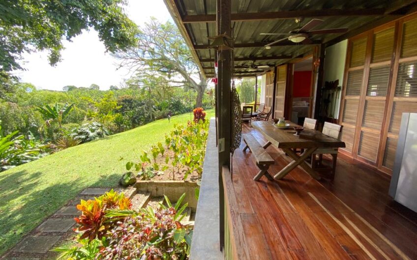 Finca Hotel para la Venta  Estilo Antioqueño – Vía Pueblo Tapao