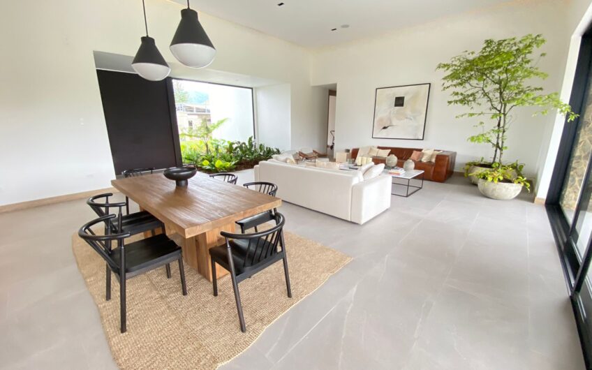 Casa Campestre para la Venta – Avenida Centenario