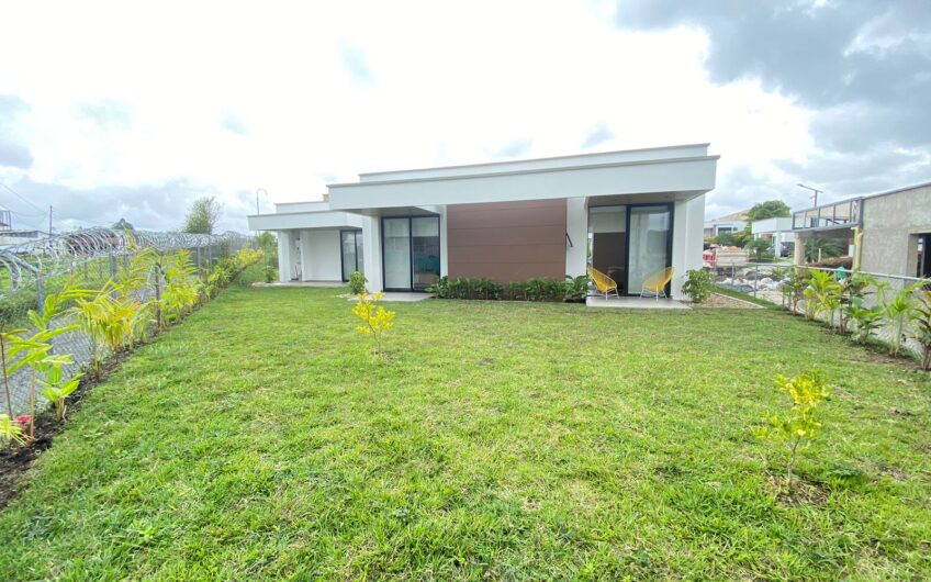 Casa Campestre para la Venta – Avenida Centenario