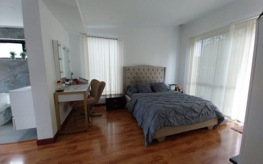Casa Bifamiliar en Condominio Campestre para la Venta – Vía a Pereira