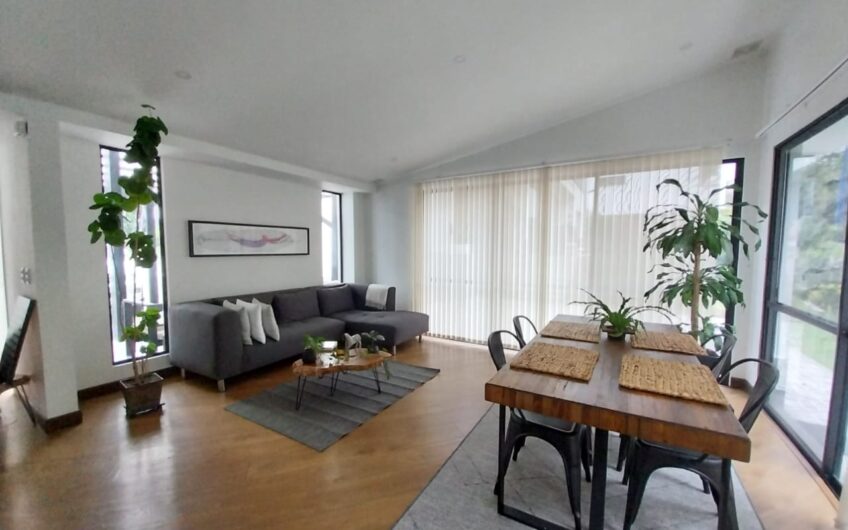 Casa Bifamiliar en Condominio Campestre para la Venta – Vía a Pereira