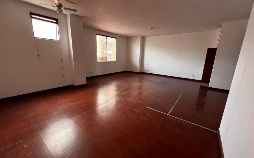 Oficinas en Alquiler al Norte de Armenia – Avenida Bolívar