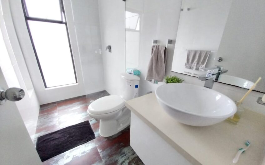 Casa Bifamiliar en Condominio Campestre para la Venta – Vía a Pereira