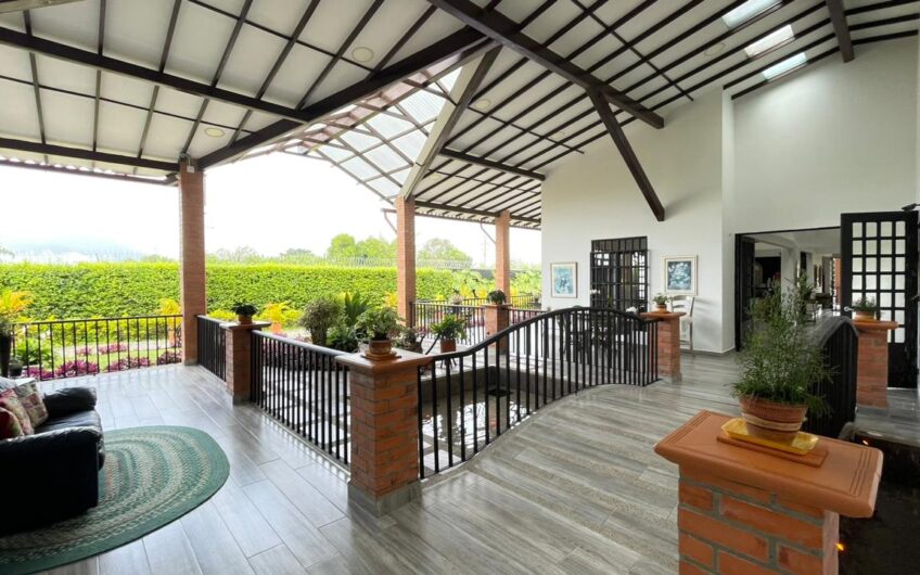 Exclusiva Casa Campestre para la Venta – Pueblo Tapao, Quindío