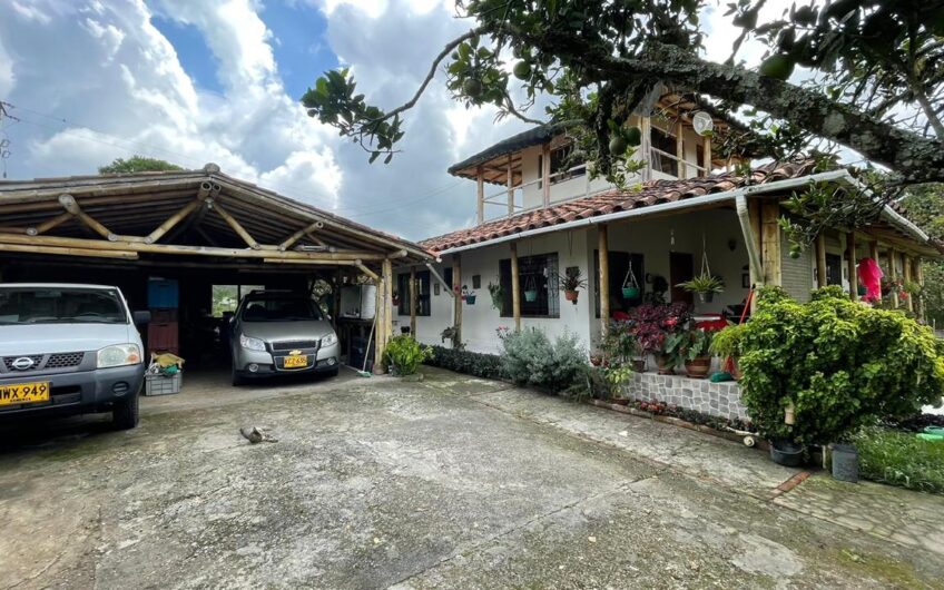 Finca para la Venta – Vía a Quimbaya