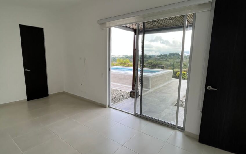 Casa para la Venta en Condominio Campestre – Vía a Circasia