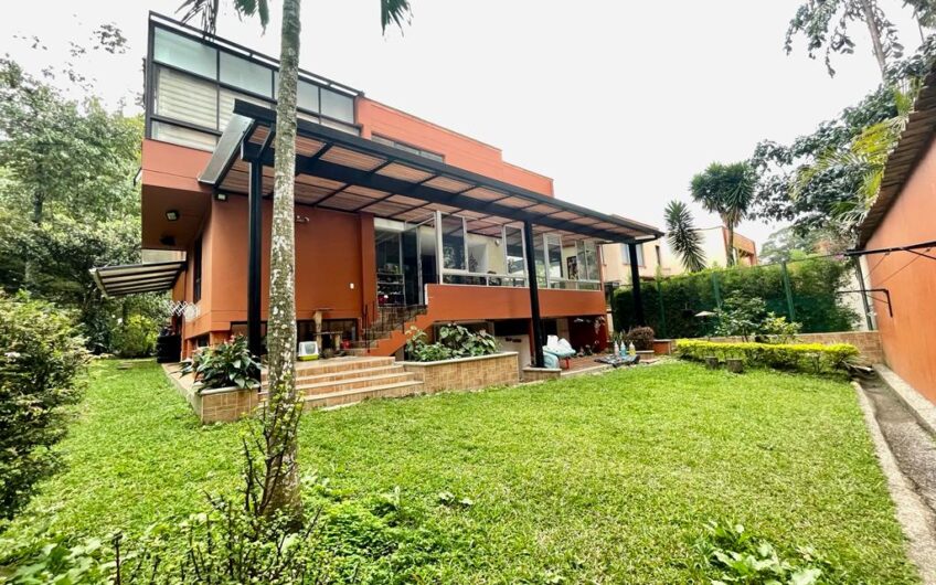 Casa en Alquiler – El Poblado Medellín