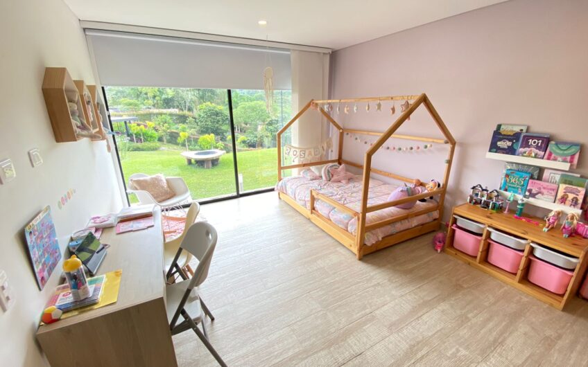 Casa para la Venta en Condominio Campestre – Vía a Circasia