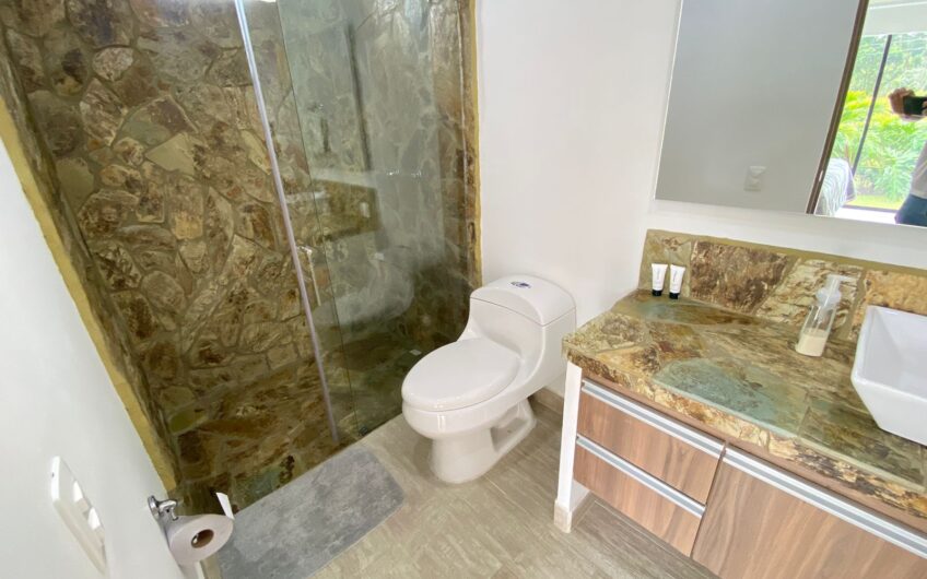 Casa para la Venta en Condominio Campestre – Vía a Circasia
