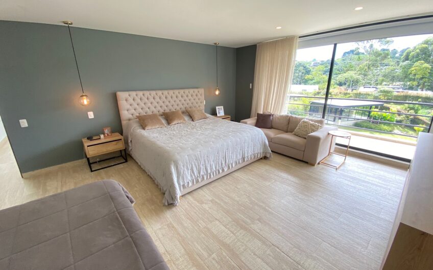 Casa para la Venta en Condominio Campestre – Vía a Circasia