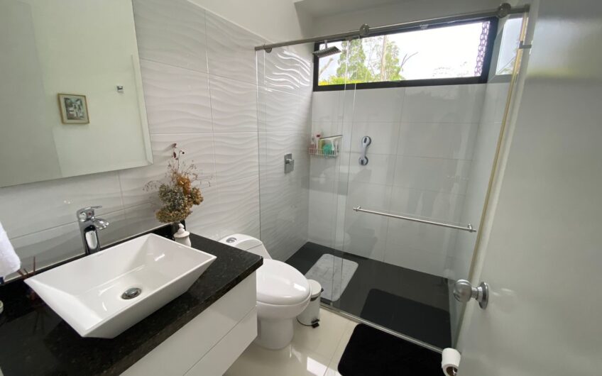 Casa para la Venta en Condominio campestre – Vía a Circasia
