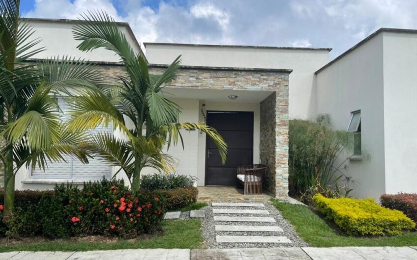 Casa Campestre para la venta, Condominio Campestre Vía al Caimo