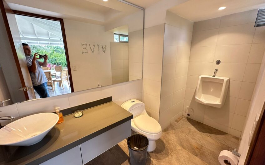 Casa Campestre Para La Venta Amoblada y Dotada en la Vía Armenia Aeropuerto