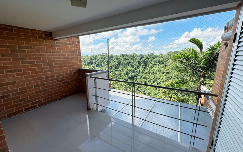 Apartamento Para la Venta Reserva del Campestre Pereira