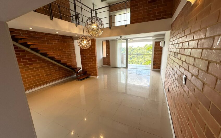Apartamento Para la Venta Reserva del Campestre Pereira