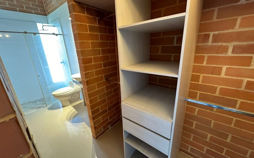 Apartamento Para la Venta Reserva del Campestre Pereira